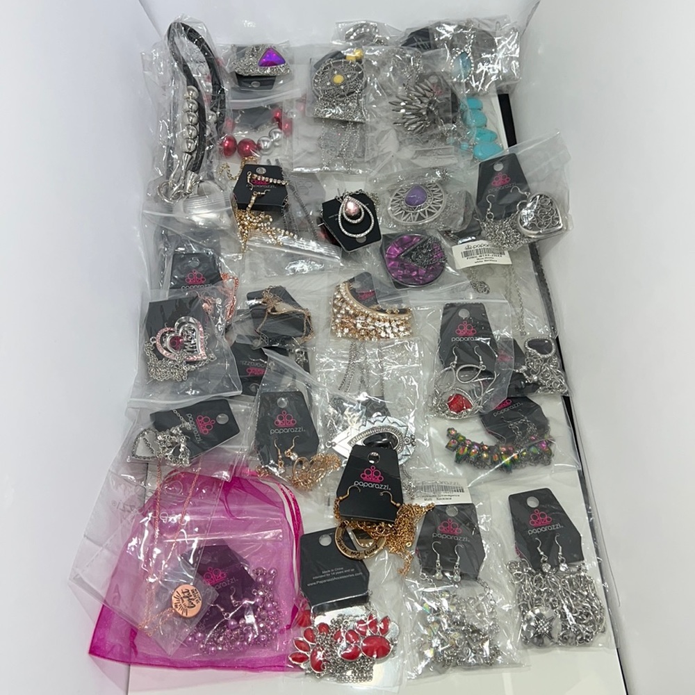Paparazzi Necklaces Lot New with Tags